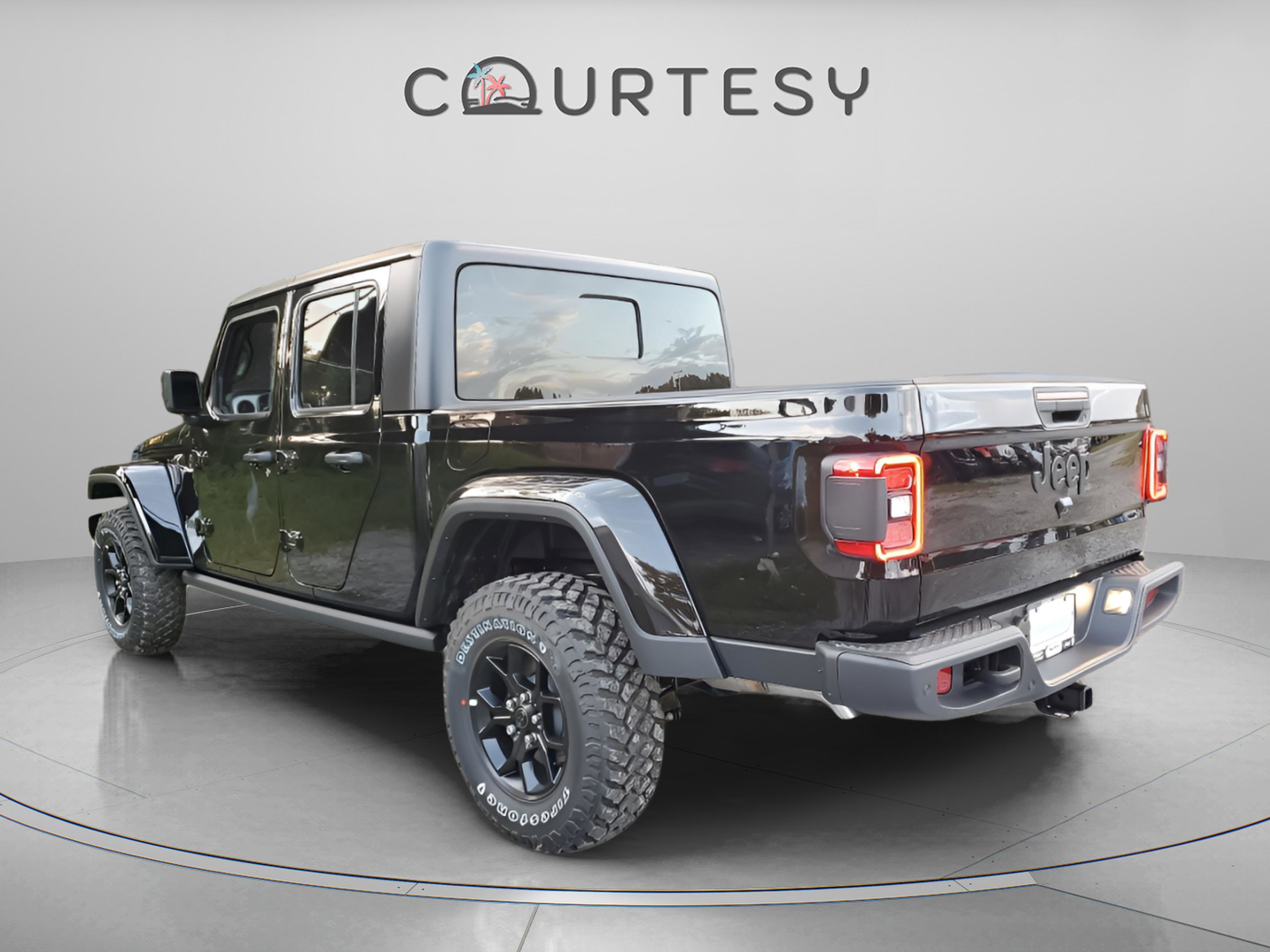 New 2025 Jeep Gladiator Willys image 3