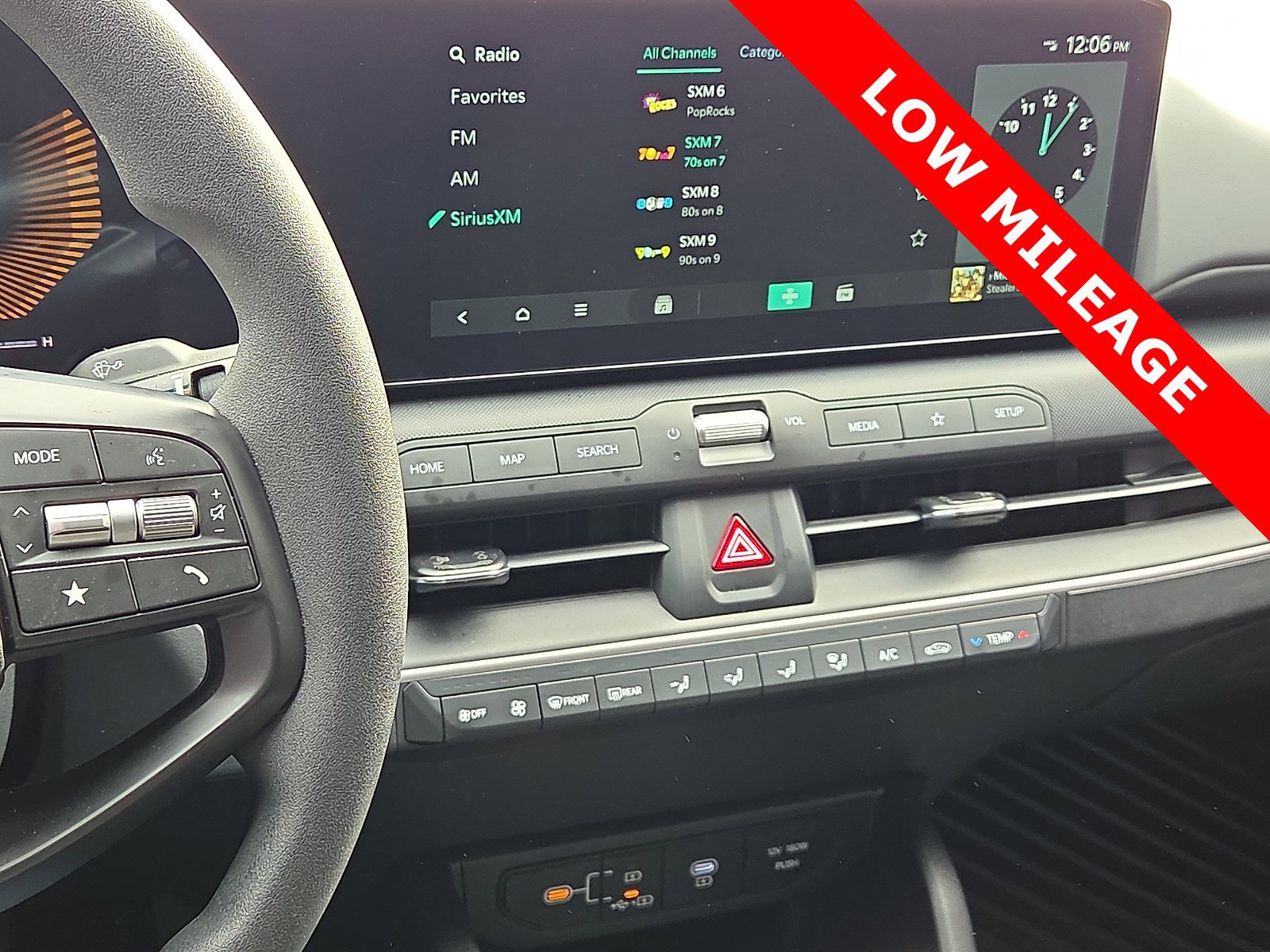 Used 2025 Kia K4 LXS image 16