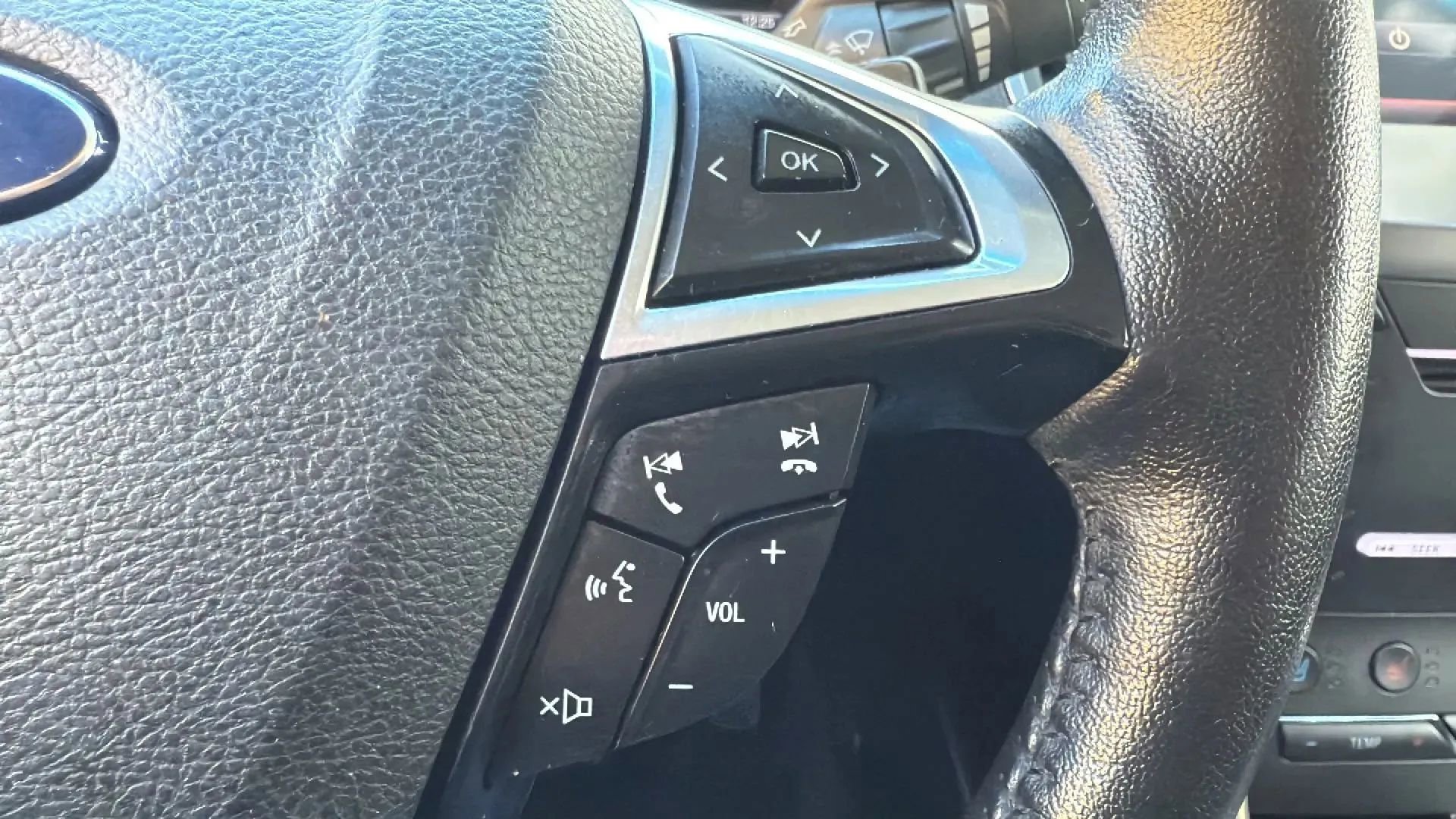 Used 2015 Ford Edge Titanium w/ Equipment Group 302A image 11