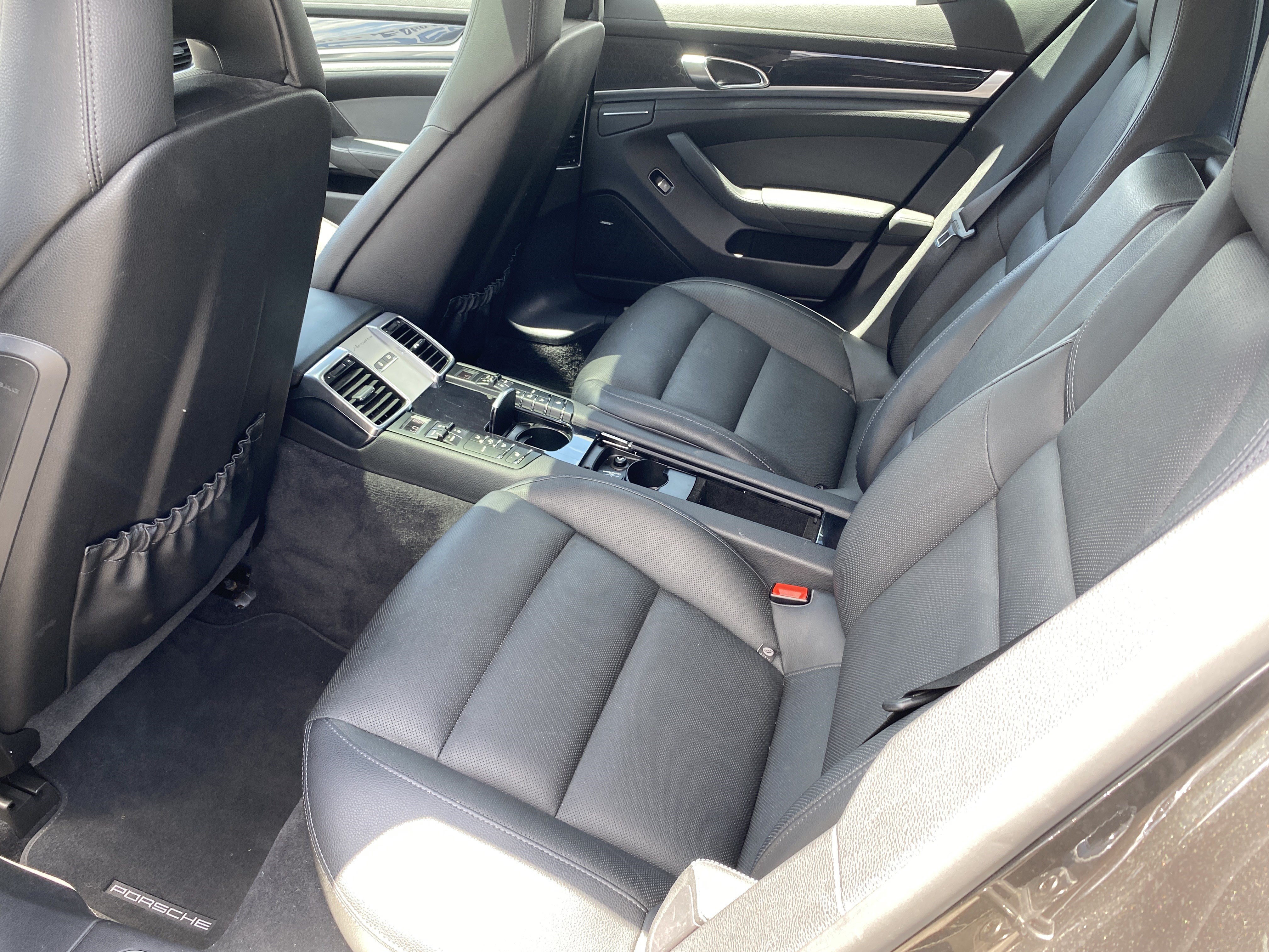 Used 2015 Porsche Panamera S RWD image 16