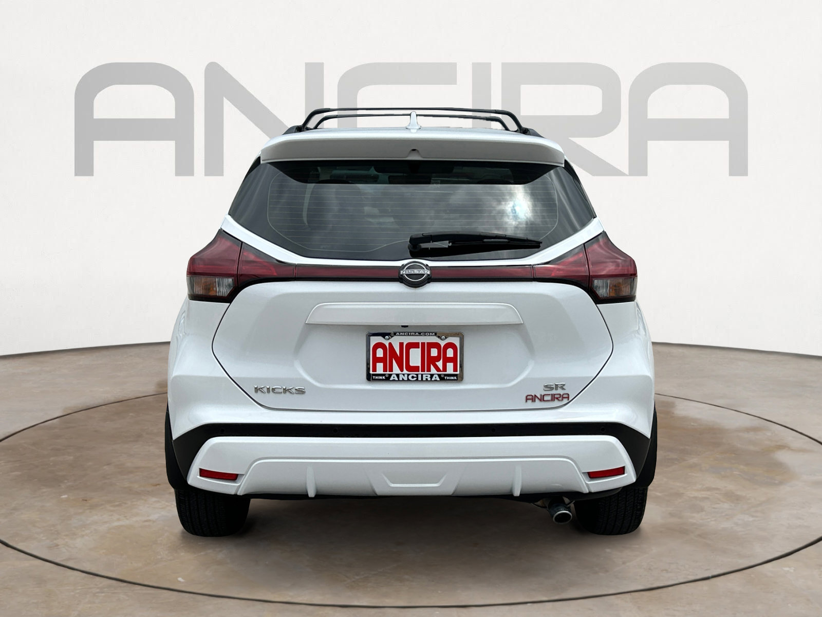 Used 2024 Nissan Kicks SR w/ SR Premium Package FWD image 9
