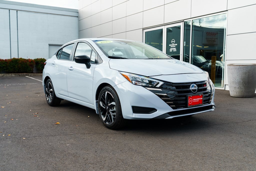 New 2025 Nissan Versa SR w/ Trunk Package image 27