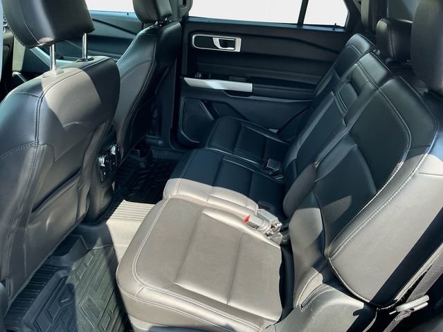 Used 2022 Ford Explorer XLT w/ Equipment Group 202A image 14