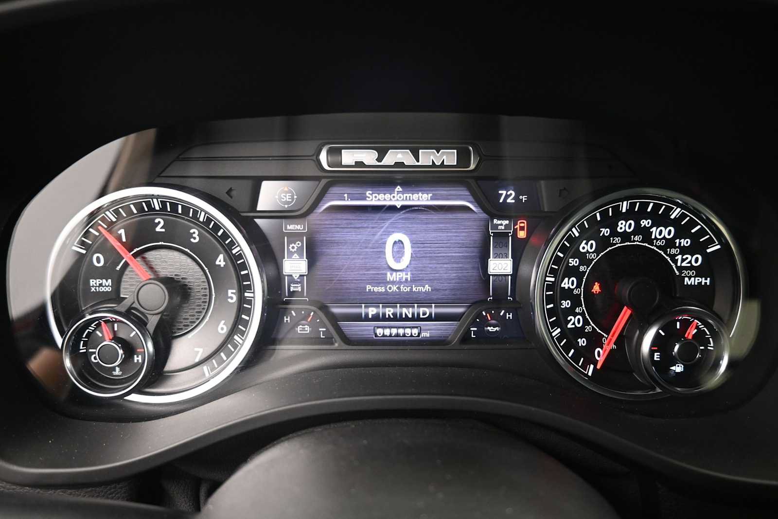 Used 2022 RAM 1500 Laramie w/ Sport Appearance Package AWD/4WD image 7