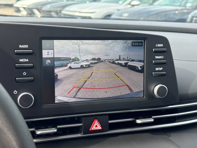 New 2026 Hyundai Elantra Hybrid FWD image 18