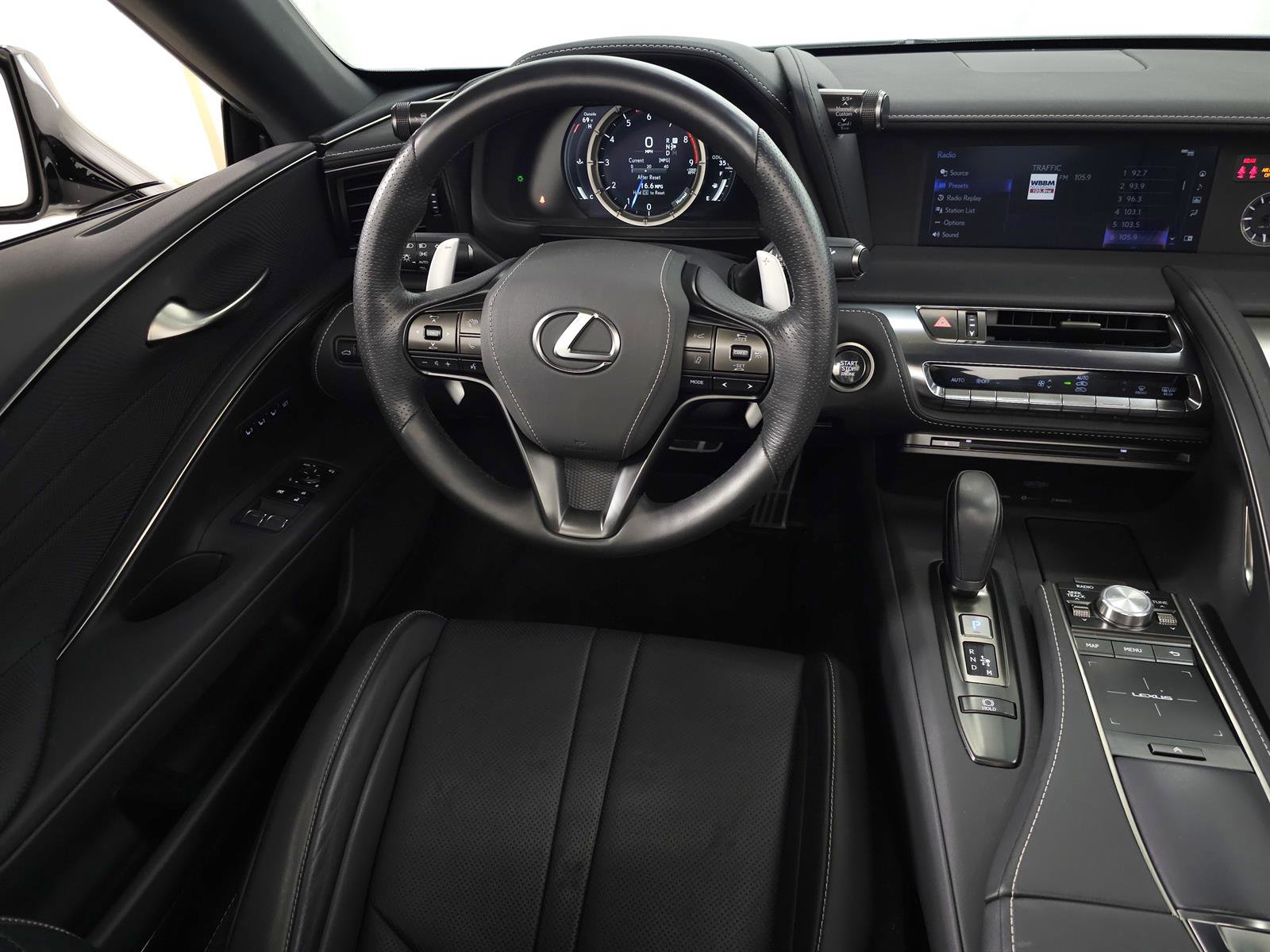 Used 2023 Lexus LC 500 Convertible image 17