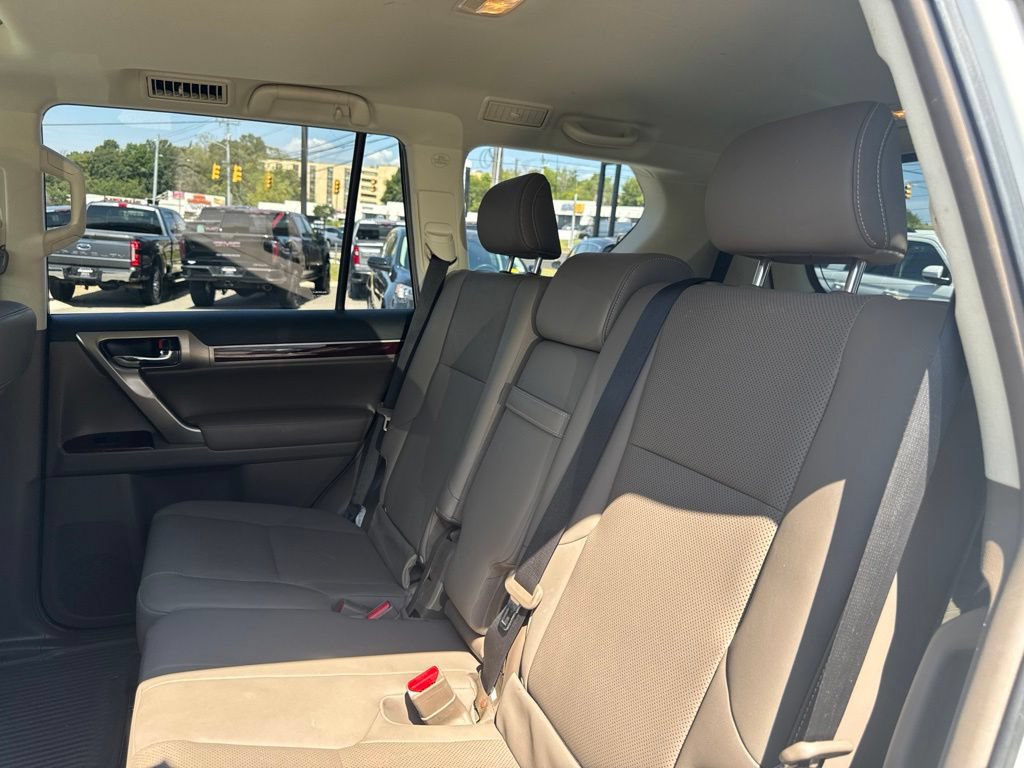Used 2019 Lexus GX 460 AWD/4WD image 26