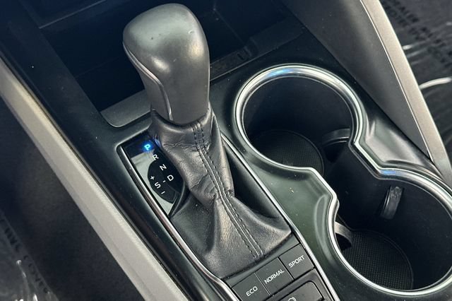 Used 2018 Toyota Camry XLE w/ Audio Package FWD image 25