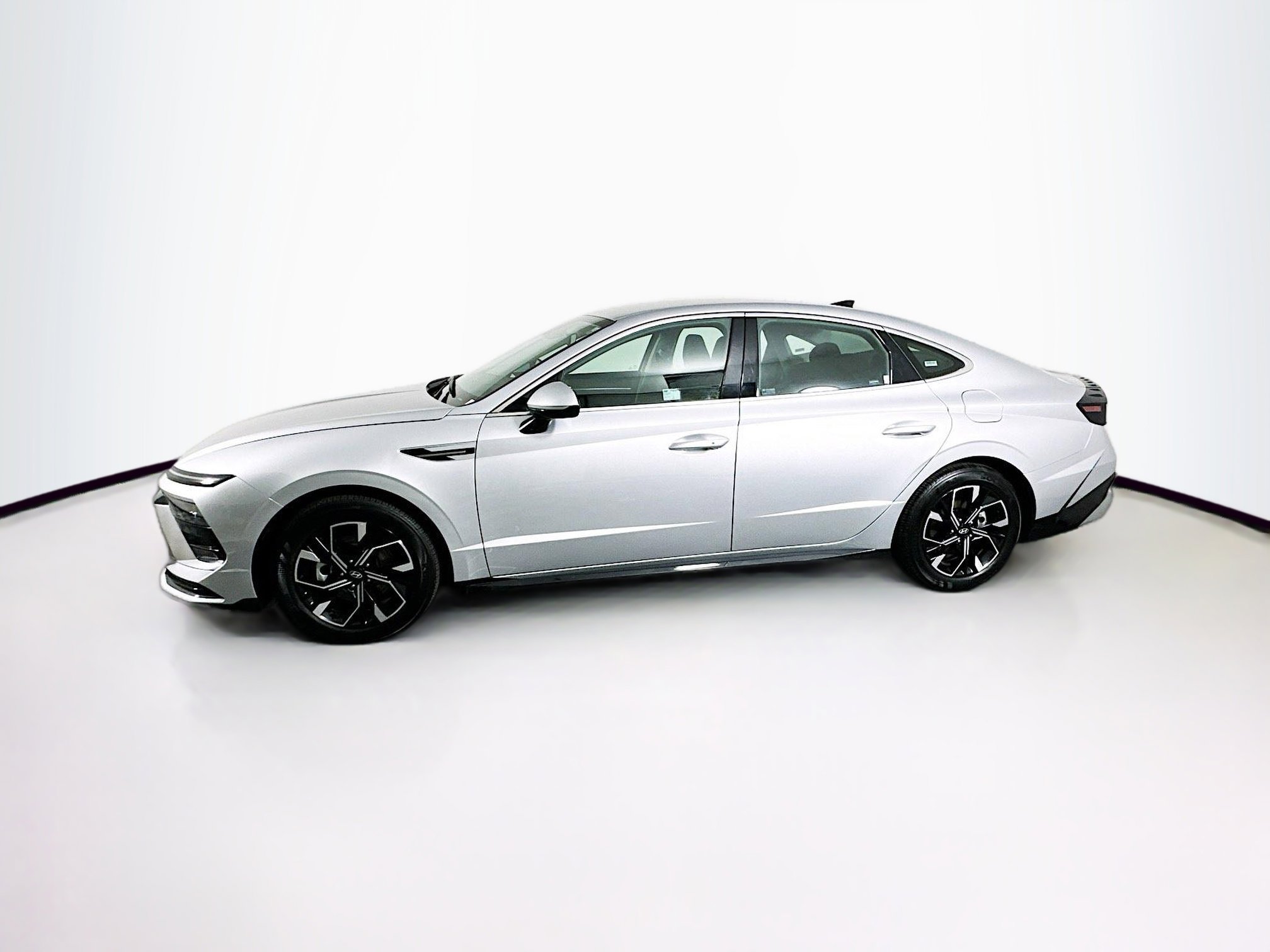 Used 2025 Hyundai Sonata SEL image 4