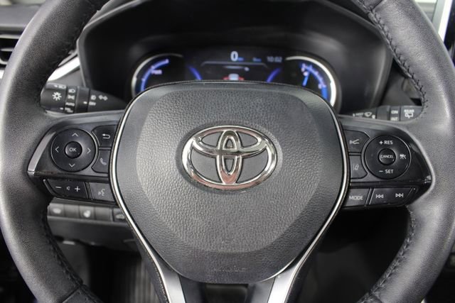Used 2023 Toyota RAV4 XLE Premium image 14