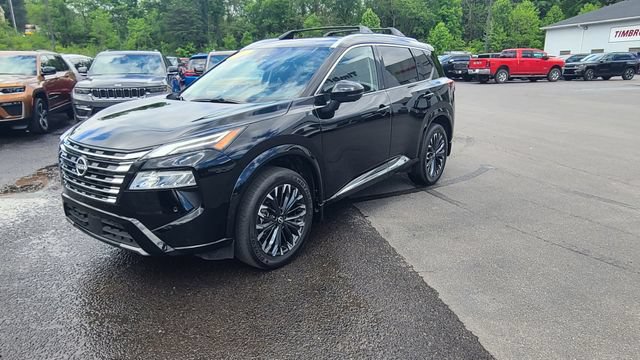 Used 2025 Nissan Rogue Platinum AWD/4WD image 1