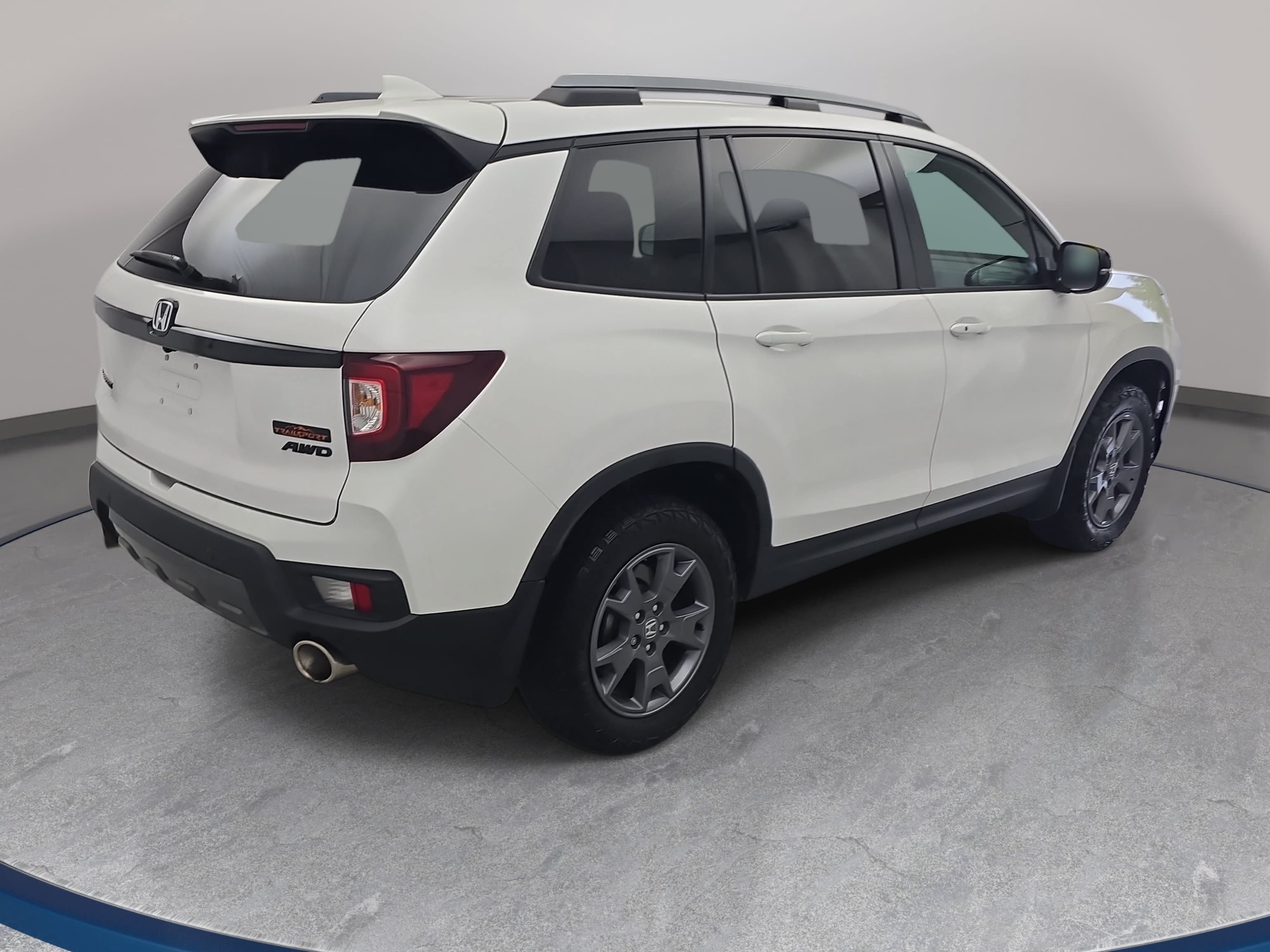 Used 2024 Honda Passport TrailSport image 5