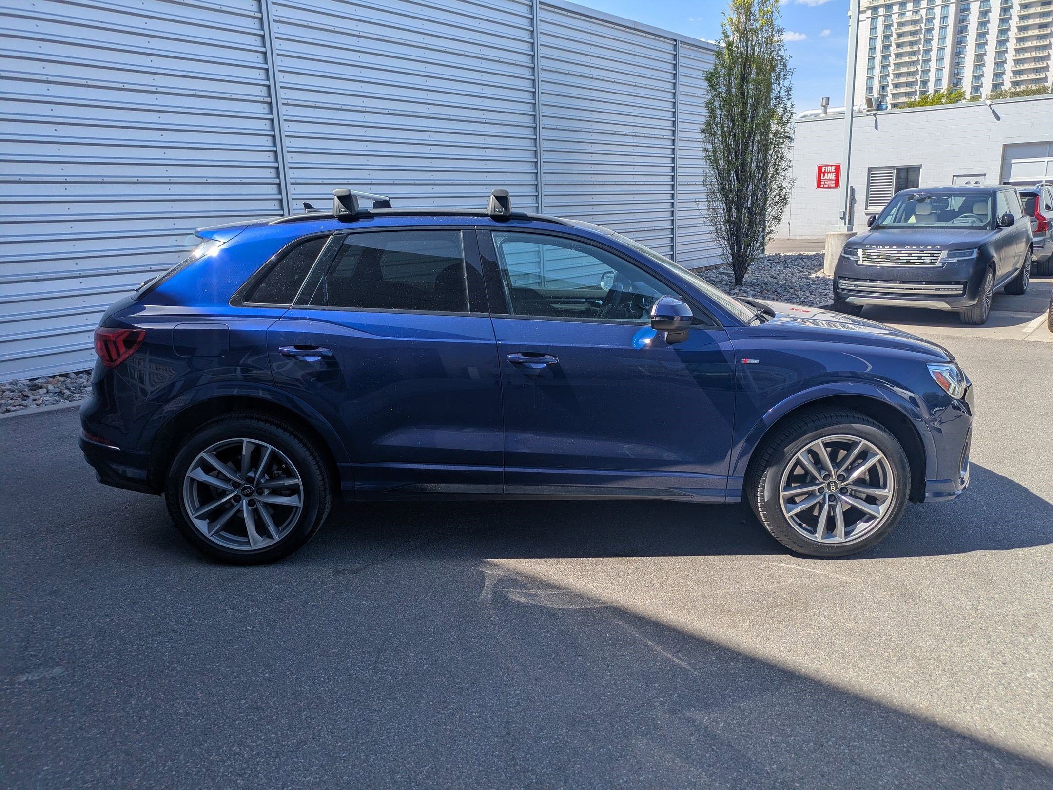 Used 2024 Audi Q3 2.0T Premium Plus w/ Premium Plus Package AWD/4WD image 2