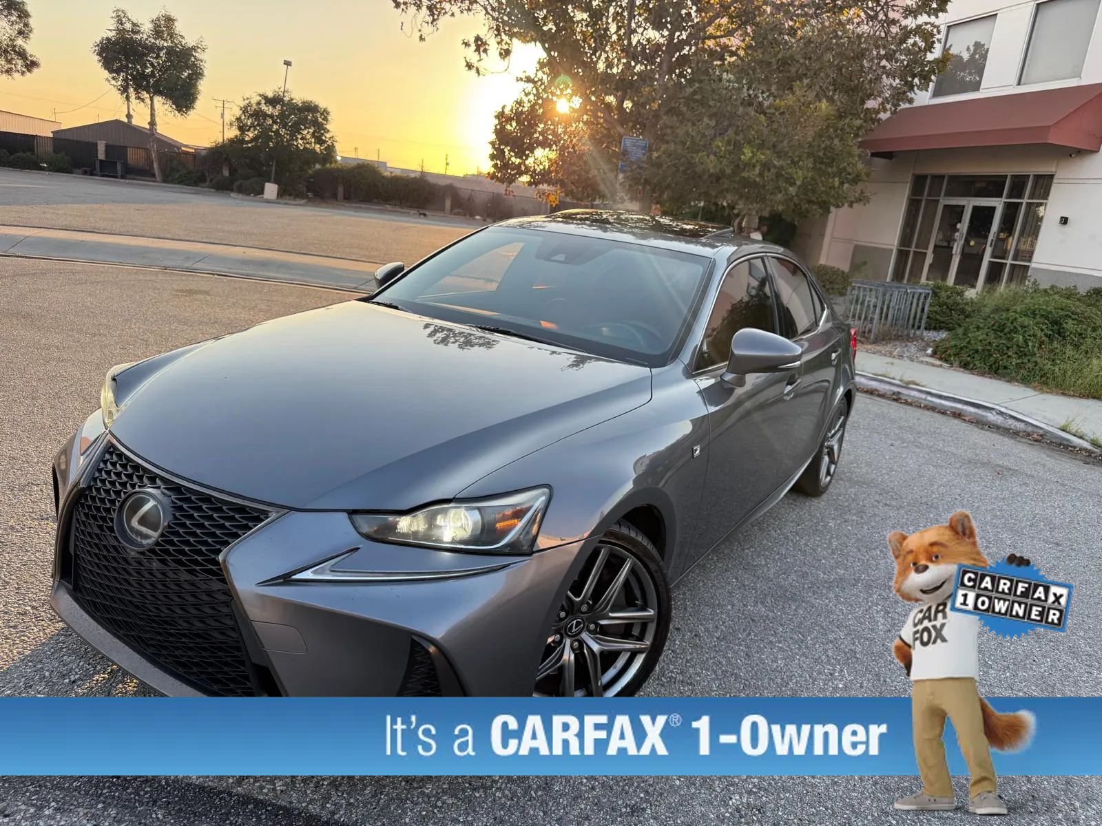 Used 2017 Lexus IS 200t F Sport w/ F Sport Package RWD image 4
