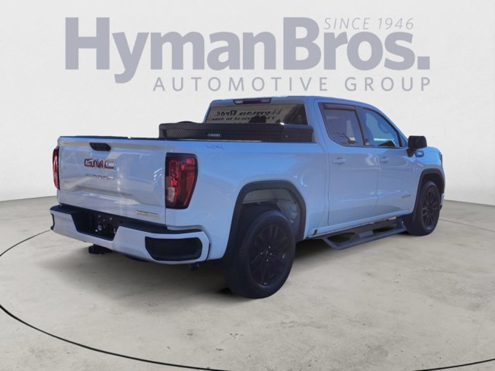 Used 2023 GMC Sierra 1500 Elevation AWD/4WD image 3