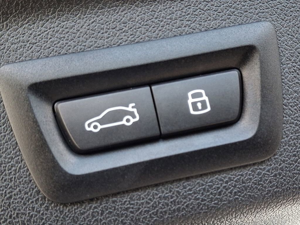 Used 2025 BMW X2 xDrive28i image 30