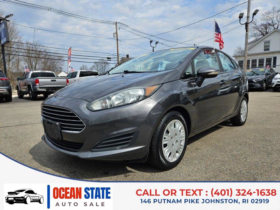 Used 2015 Ford Fiesta SE
