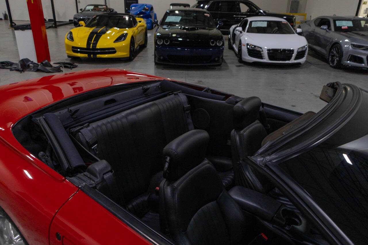 Used 2001 Pontiac Firebird Trans Am RWD image 19
