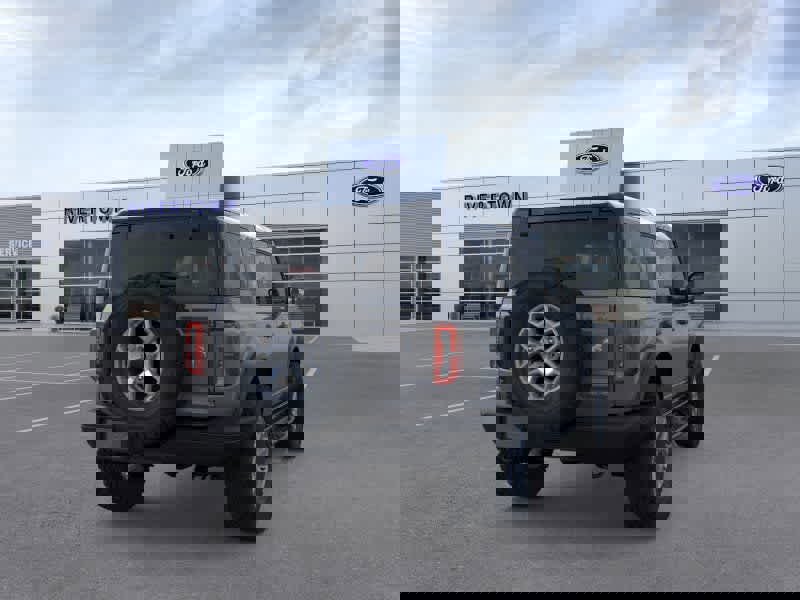 New 2025 Ford Bronco Badlands image 9