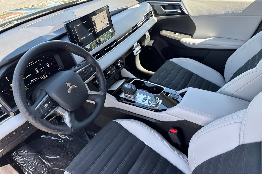 New 2026 Mitsubishi Outlander SE AWD/4WD image 10