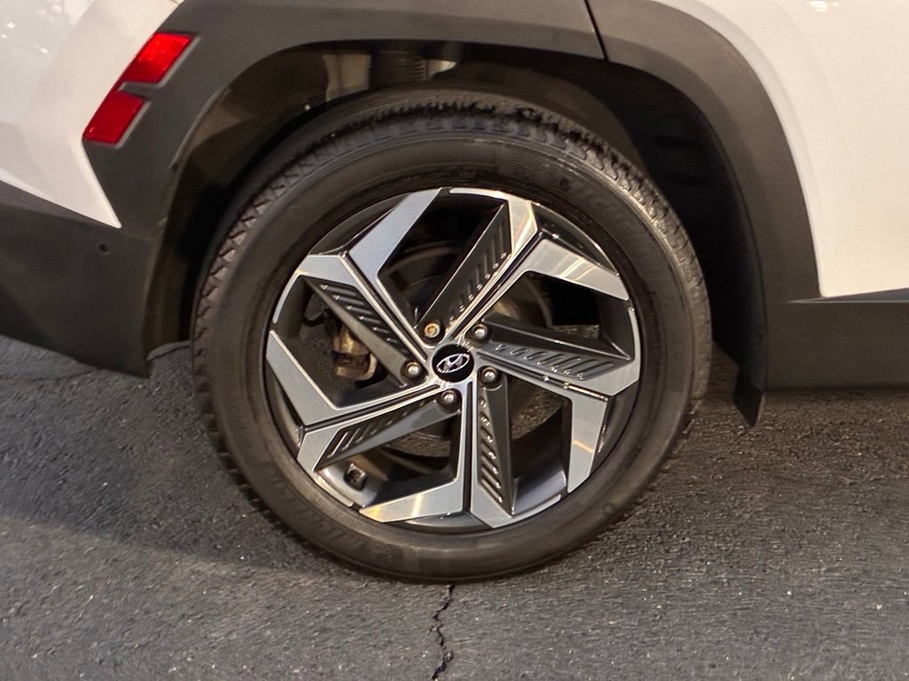 Certified 2024 Hyundai Tucson Limited AWD/4WD image 54
