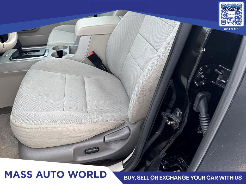 Used 2010 Ford Escape XLT image 6