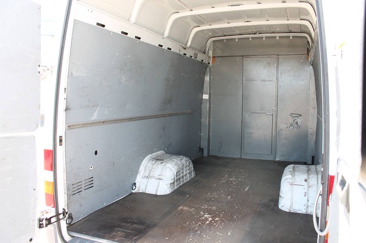Used 2006 Dodge Sprinter 3500 w/ PWR Convenience Group RWD image 33
