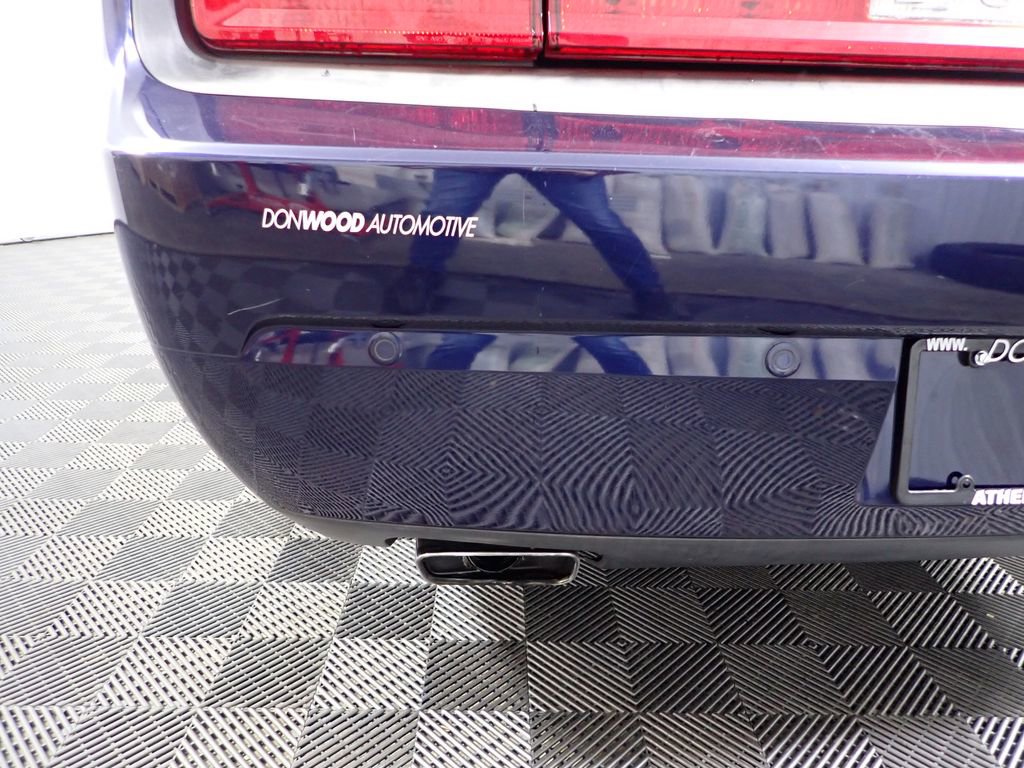 Used 2013 Dodge Challenger SXT Plus image 15