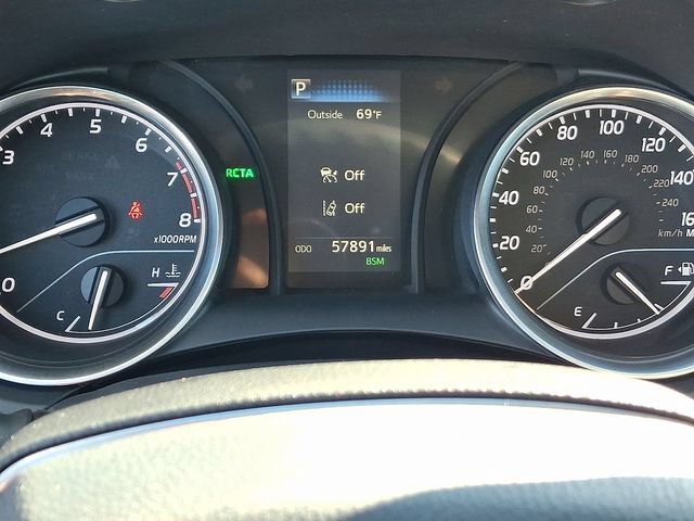 Used 2018 Toyota Camry LE w/ Convenience Package FWD image 19