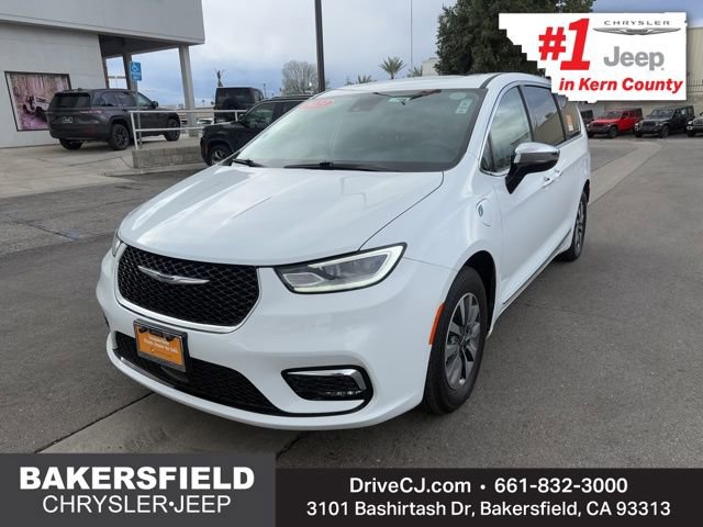 Certified 2023 Chrysler Pacifica Limited