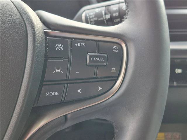 Used 2025 Lexus UX 300h FWD w/ Cold Area Package image 11