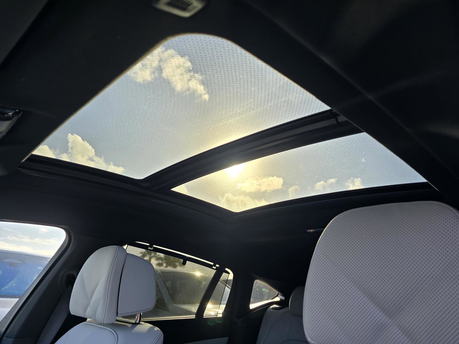 New 2026 BMW X6 xDrive40i w/ Executive Package image 25