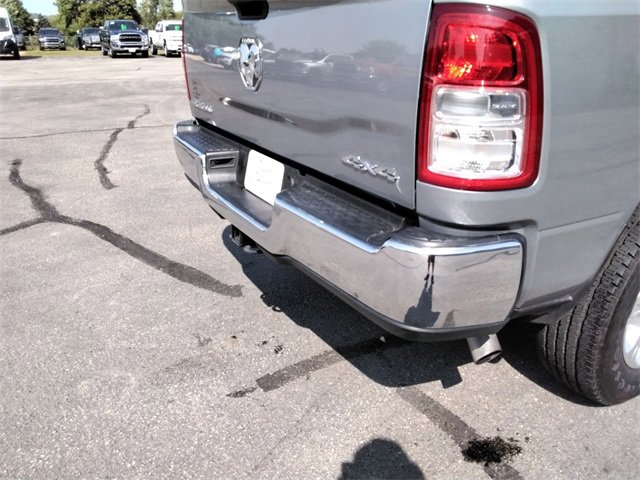 Used 2024 RAM 2500 Big Horn w/ Bed Utility Group image 15