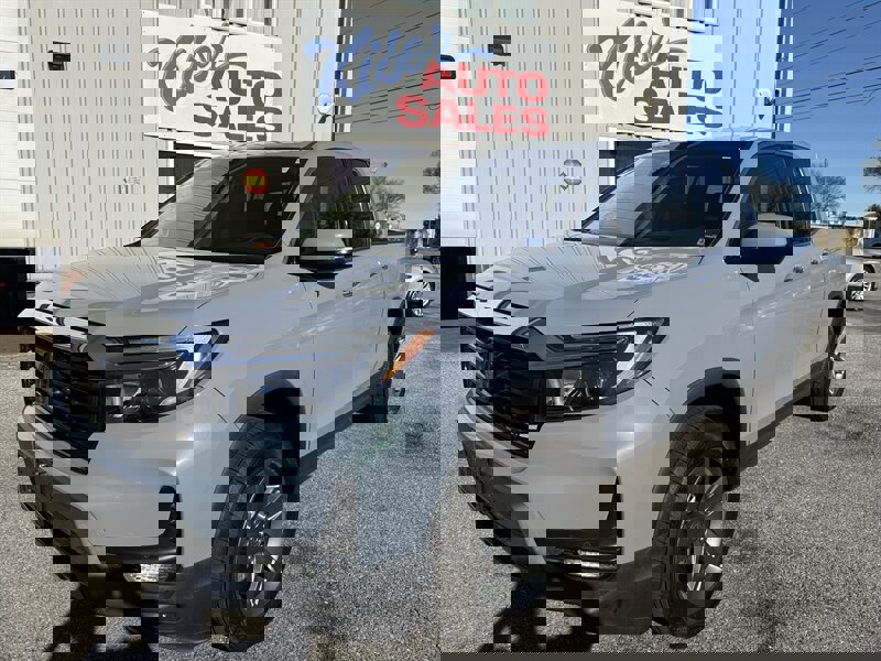 Used 2023 Honda Ridgeline RTL-E image 2