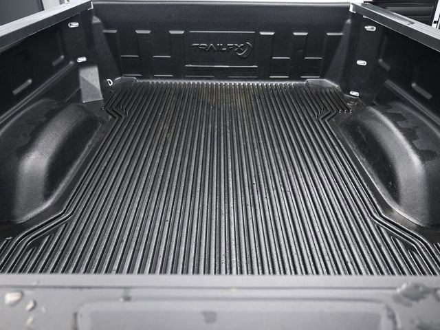 Used 2025 Chevrolet Silverado 2500 LT w/ Convenience Package image 28