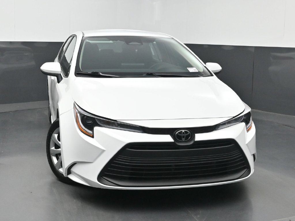Used 2023 Toyota Corolla LE FWD image 38