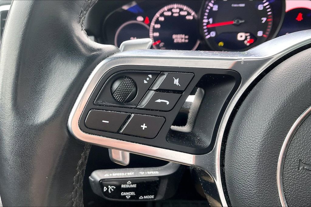 Used 2019 Porsche Cayenne image 13