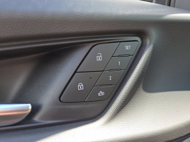New 2026 Chevrolet Equinox RS w/ Convenience Package III FWD image 11