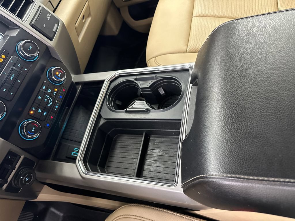 Used 2021 Ford F250 Lariat w/ Lariat Ultimate Package AWD/4WD image 31