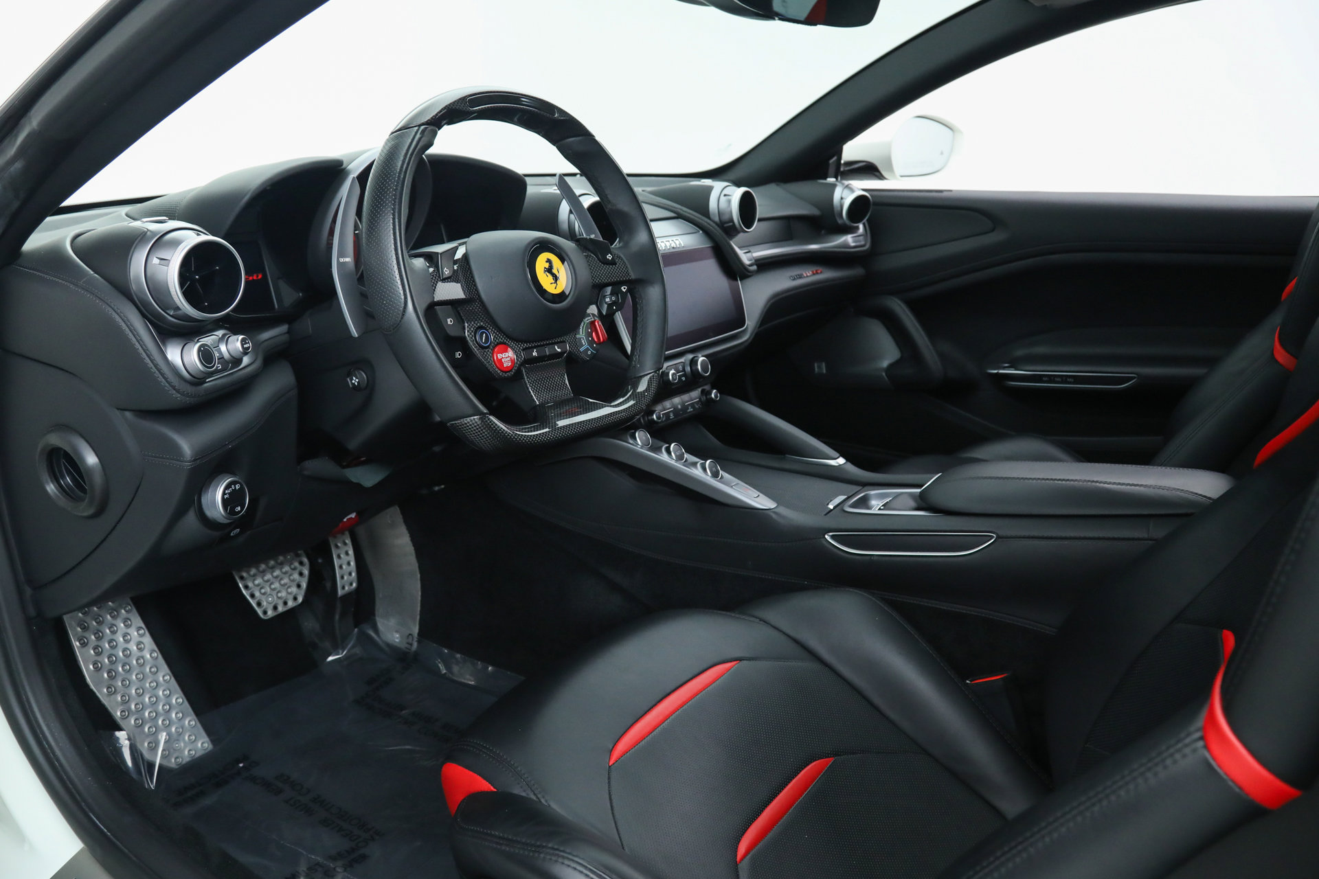Certified 2020 Ferrari GTC4Lusso image 2