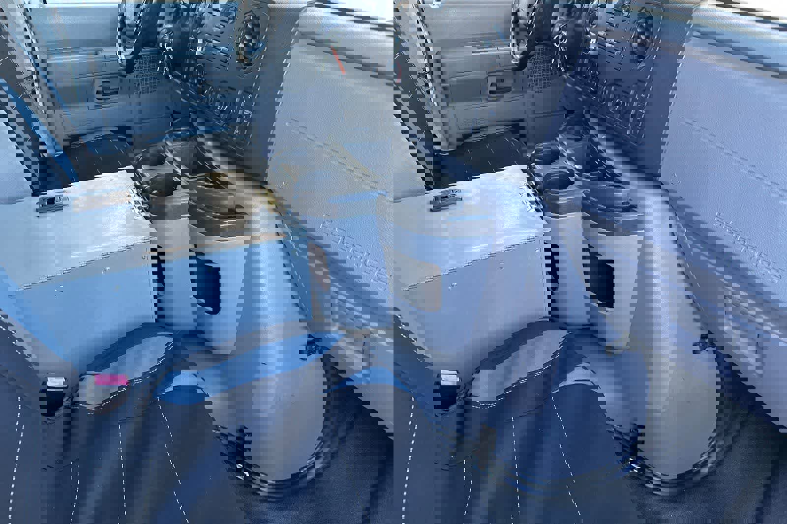 Used 2014 Ford E-250 and Econoline 250 w/ Power Group image 17