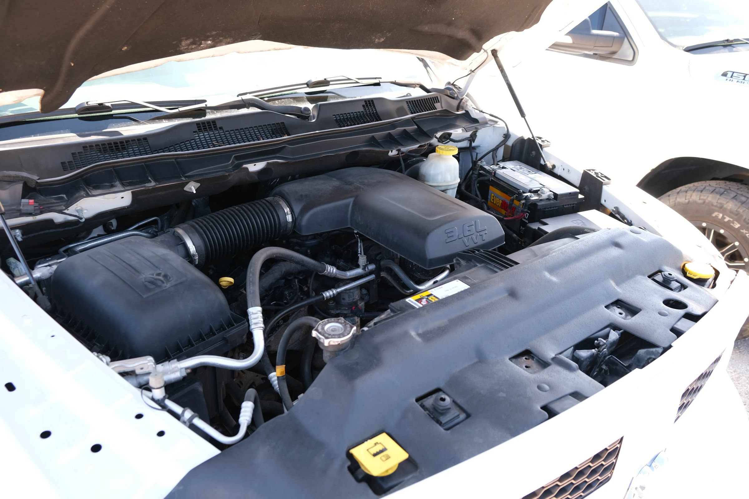 Used 2017 RAM 1500 Express AWD/4WD image 14
