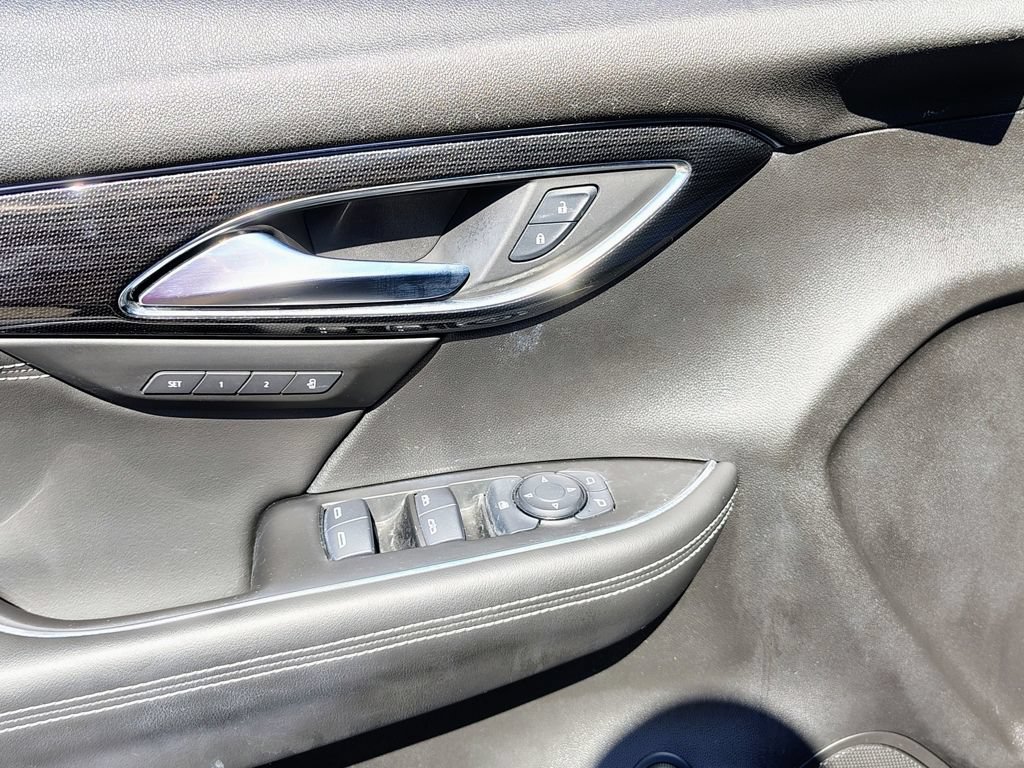 Certified 2021 Buick Envision Essence AWD/4WD image 17