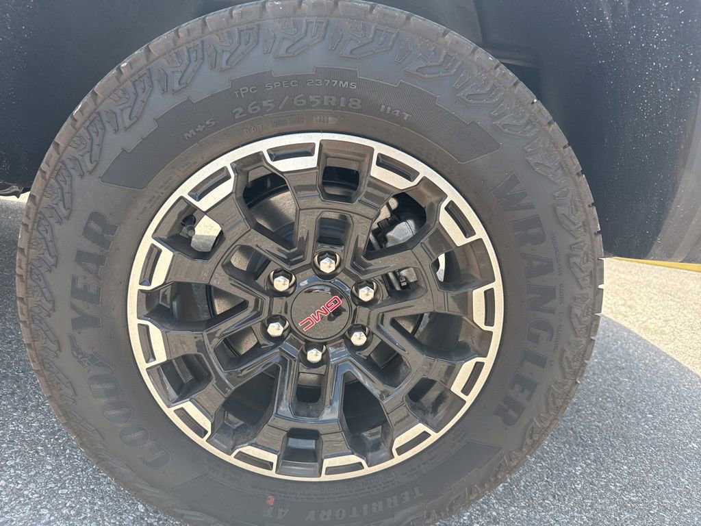 Used 2026 GMC Canyon AT4 AWD/4WD image 9
