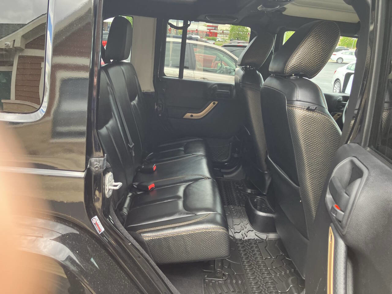 Used 2014 Jeep Wrangler Unlimited Sahara AWD/4WD image 29
