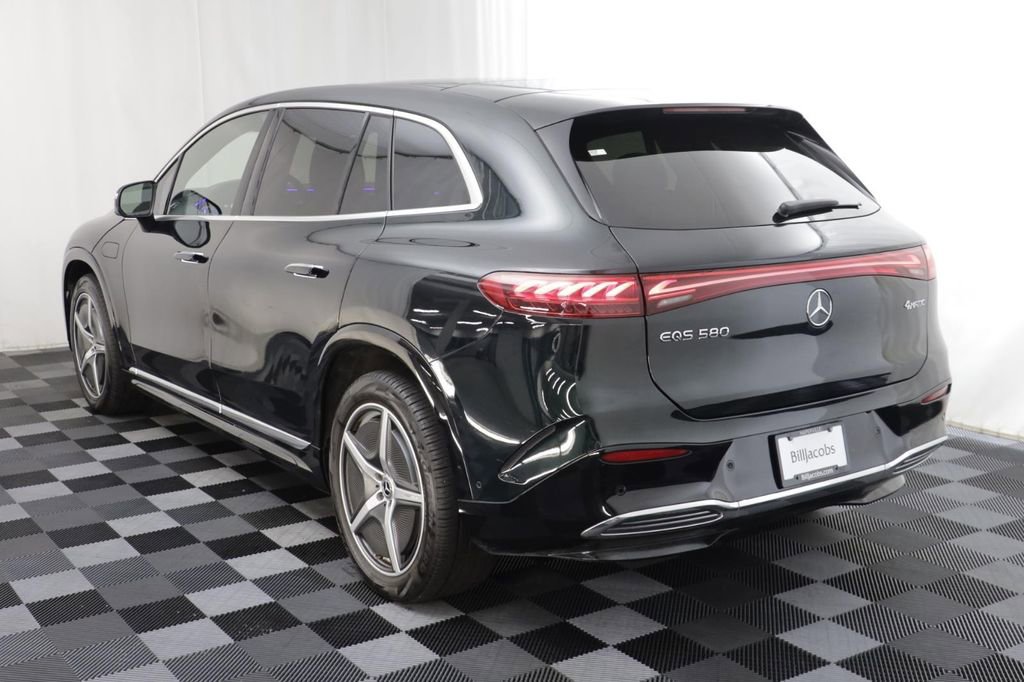Used 2023 Mercedes-Benz EQS 580 4MATIC SUV image 18
