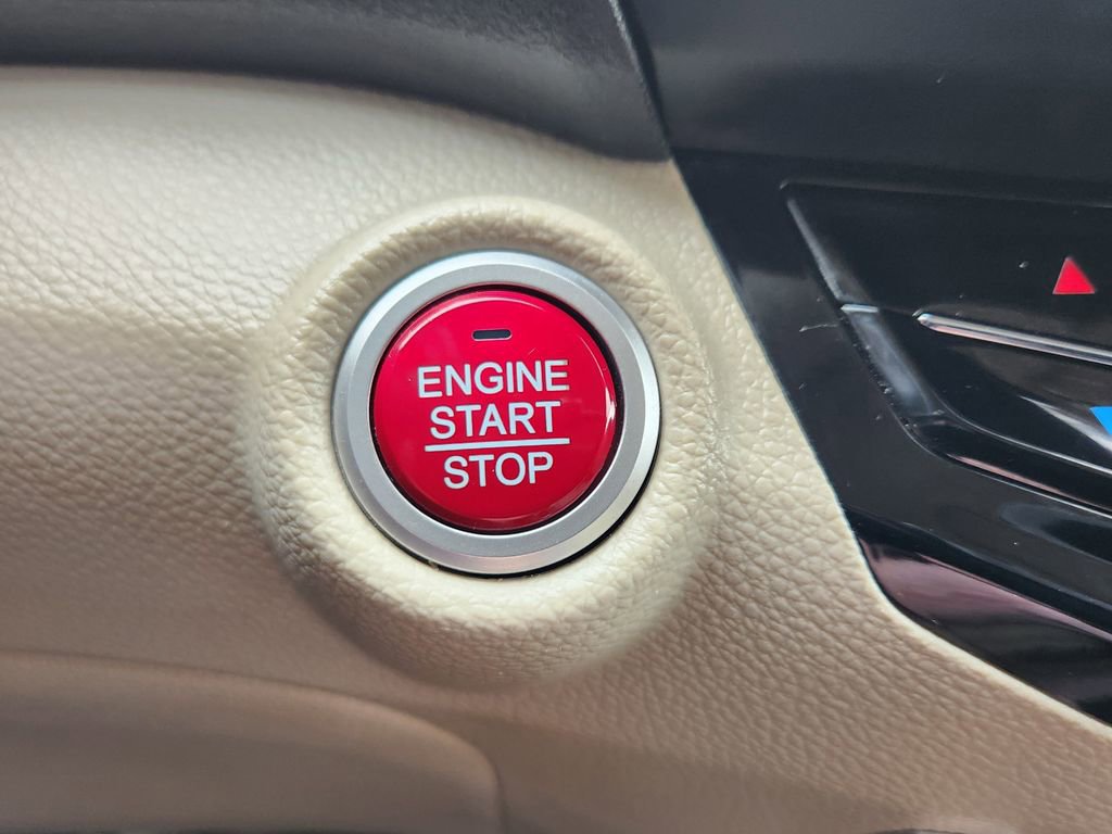 Used 2016 Honda Accord Touring image 11