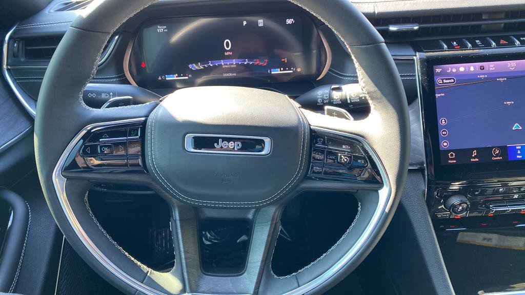 Used 2023 Jeep Grand Cherokee L Overland image 16