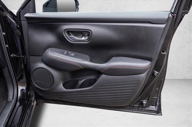 Used 2025 Honda HR-V Sport image 29