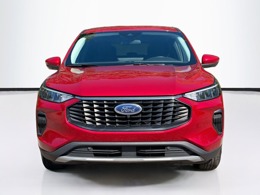 Used 2023 Ford Escape Active w/ Tech Pack #2 AWD/4WD image 2